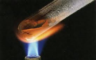 Thermal Decomposition Studies on Iron(III) Complexes of 1,2-Bis(imino-4â€™-antipyrinyl) ethane with Varying Counter Ions