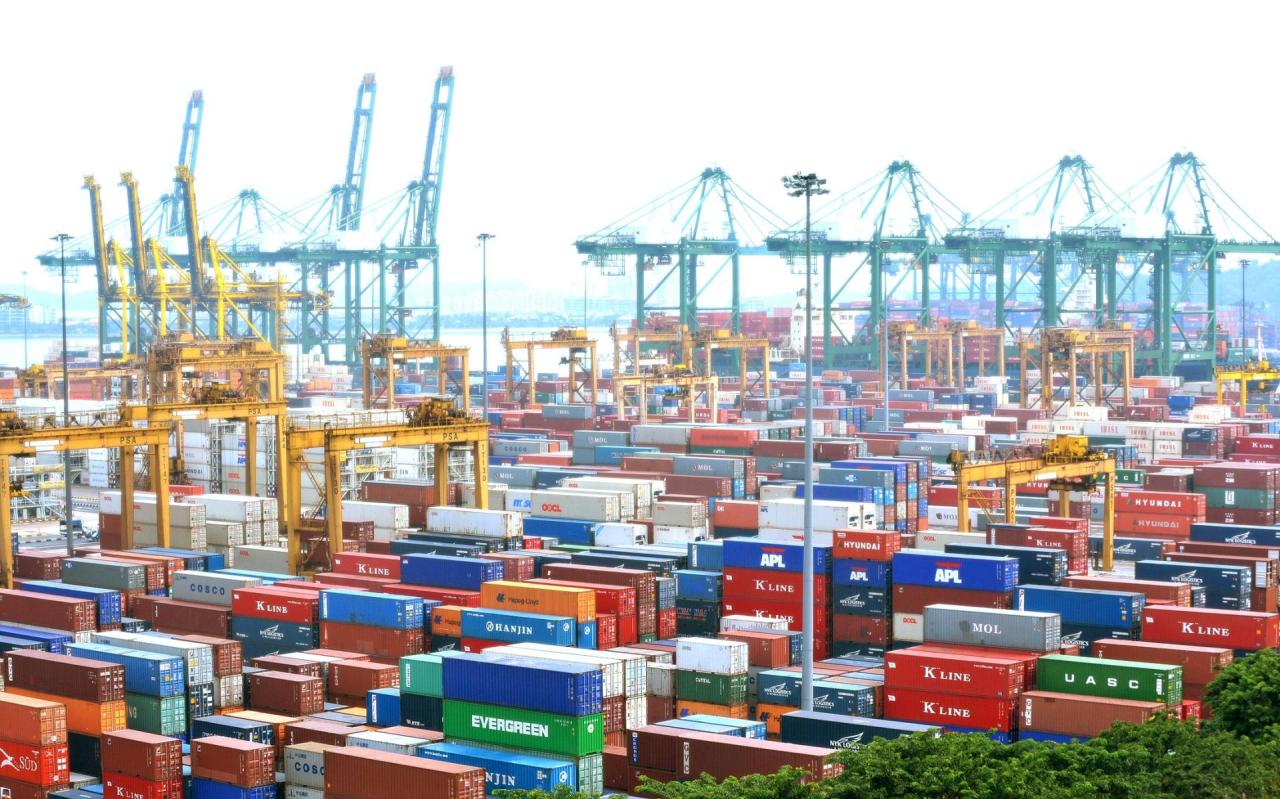 Investigation on Non-Oil Export Developing Obstacles Case Study (Exporter of Mazandaran Province)